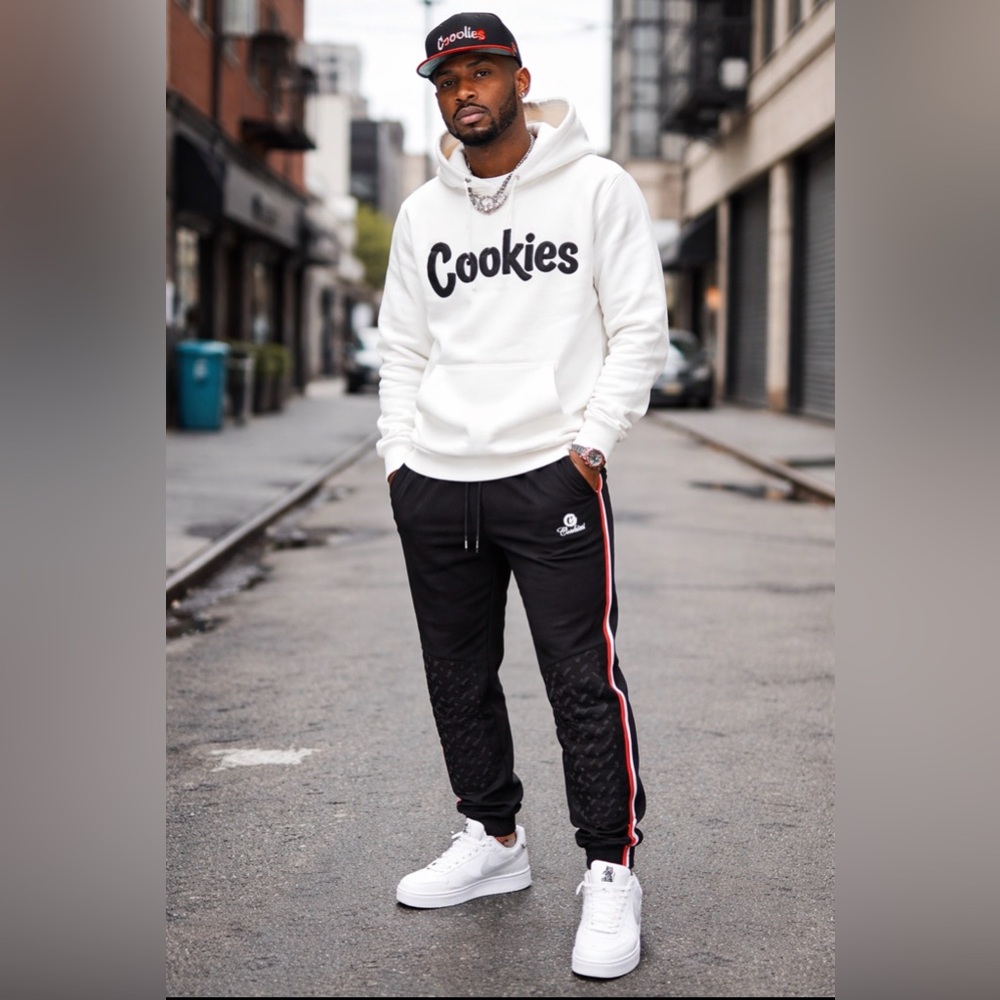 Cookies Men’s Joggers Size Small New With Tags Black Red Stripe Sweatpants